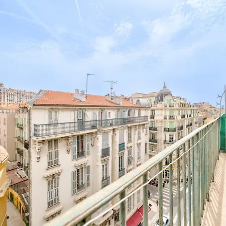 2p Hyper-centre Apartment *