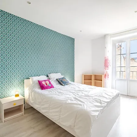 2p Hyper-centre * 니스